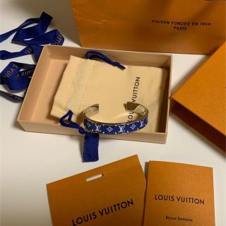 ルイヴィトン(LOUIS VUITTON)のLOUIS VUITTON ジョンクワイルドバングル　新品未使用(ブレスレット/バングル)