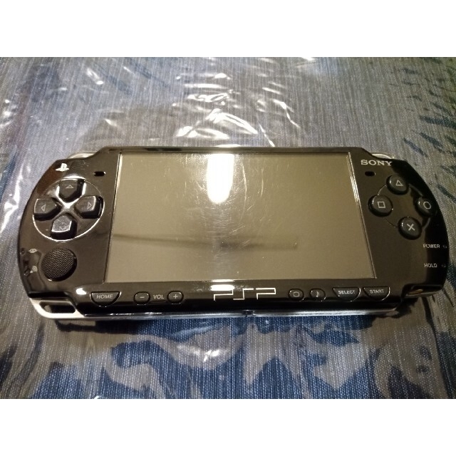 SONY(ソニー)の(ゲーム機本体)PSP-2000 エンタメ/ホビーのゲームソフト/ゲーム機本体(携帯用ゲーム機本体)の商品写真