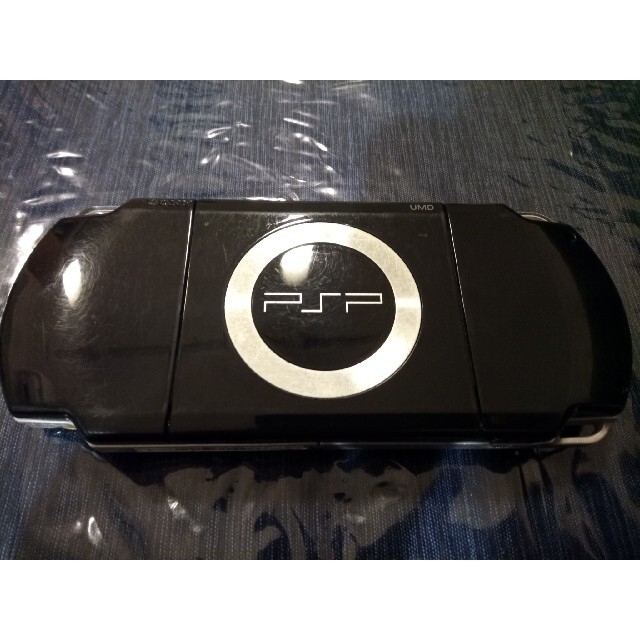 SONY(ソニー)の(ゲーム機本体)PSP-2000 エンタメ/ホビーのゲームソフト/ゲーム機本体(携帯用ゲーム機本体)の商品写真