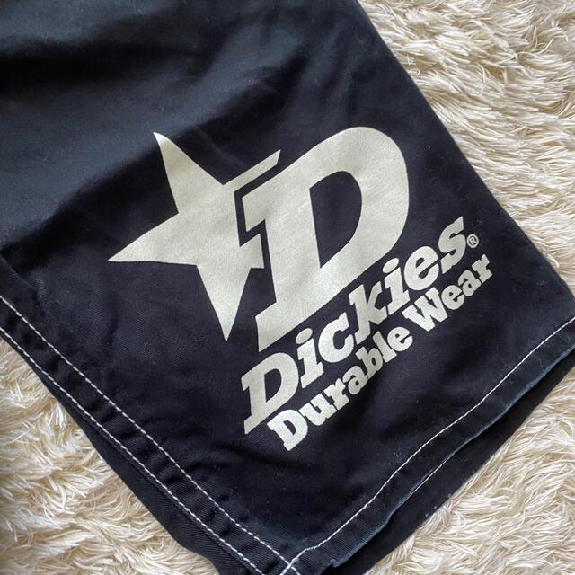 Dickies(ディッキーズ)の【美品】ディッキーズ　ハーフパンツ　ロゴ　ワッペン　半ズボン　ショートパンツ キッズ/ベビー/マタニティのキッズ服男の子用(90cm~)(パンツ/スパッツ)の商品写真