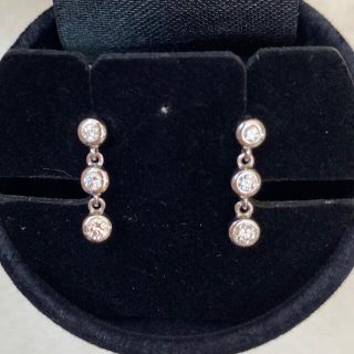 ミキモト(MIKIMOTO)の(TH様専用)ミキモト3連ダイヤ ピアスK18WG ダイヤモンド (ピアス)