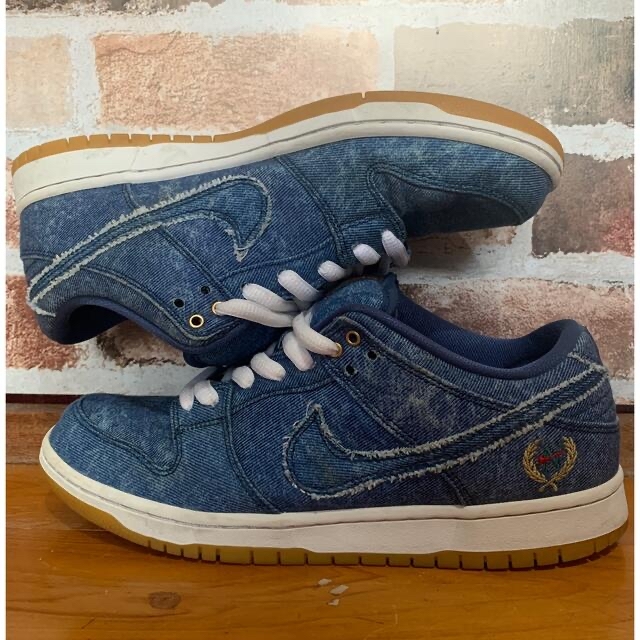 NIKE(ナイキ)のNIKE SB DUNK LOW "RIVAL PACK DENIM" メンズの靴/シューズ(スニーカー)の商品写真