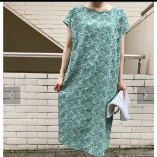 新品ビアズリー フロント駿河 刺繍ワンピース 緑グリーン 1大きいサイズ