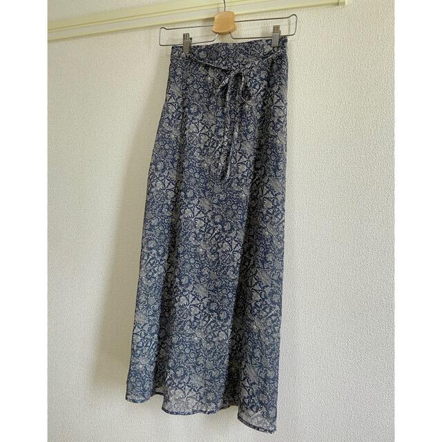 しまむら　2PINK 花柄ロングスカート　シフォン  レディースのスカート(ロングスカート)の商品写真