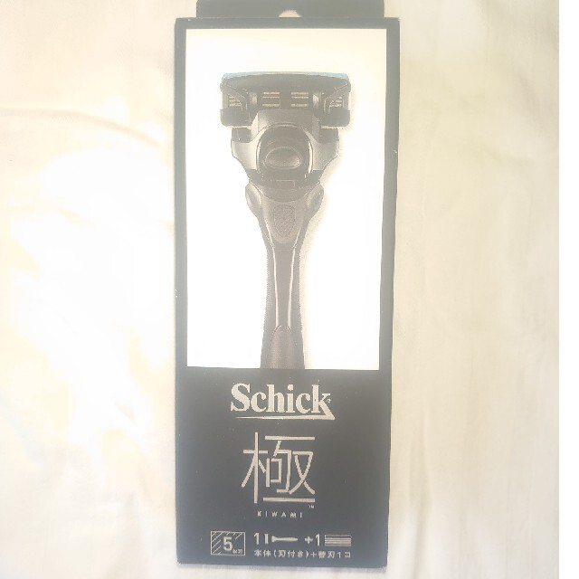 イソップ様専用 Schick極＋Schick HYDRO5替え刃12個 コスメ/美容のシェービング(カミソリ)の商品写真