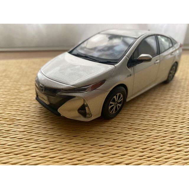 カラーサンプルミニカー　プリウス　PHV 新品