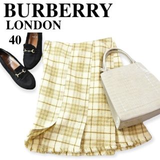 バーバリー(BURBERRY)のBURBERRY LONDON ノバチェック　ツィード スカート レディース(ひざ丈スカート)