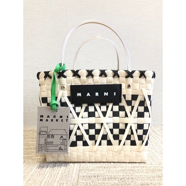 美品 最新作 MARNI マルニ スクランブルバッグ　ブラック