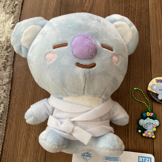 BT21 KOYA コヤセット　ぬいぐるみ　ラバーチャーム　缶バッジ　シール エンタメ/ホビーのおもちゃ/ぬいぐるみ(キャラクターグッズ)の商品写真