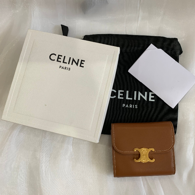 セリーヌ 財布 CELINE 新品 フラップウォレット トリオンフ ミニ財布-