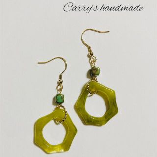 ハンドメイド ピアス☆(ピアス)