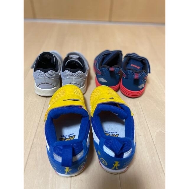 asics(アシックス)のスニーカー　3足セット(16cm〜17.5cm) ナイキ　アシックス キッズ/ベビー/マタニティのキッズ靴/シューズ(15cm~)(スニーカー)の商品写真