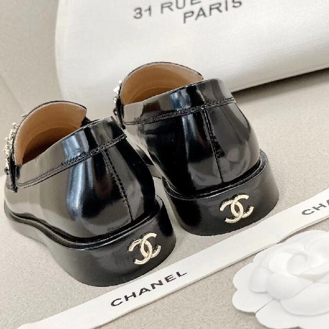 ファーです CHANEL - シャネル CHANEL パテント カーフスキン フラット