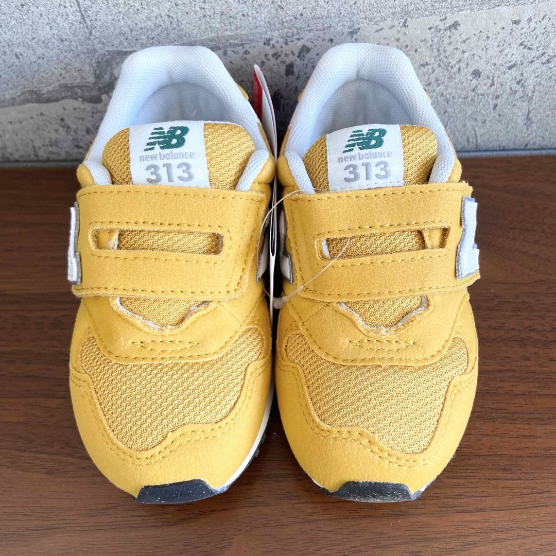 New Balance(ニューバランス)の【新品】15センチ イエロー ニューバランス スニーカー キッズ キッズ/ベビー/マタニティのキッズ靴/シューズ(15cm~)(スニーカー)の商品写真