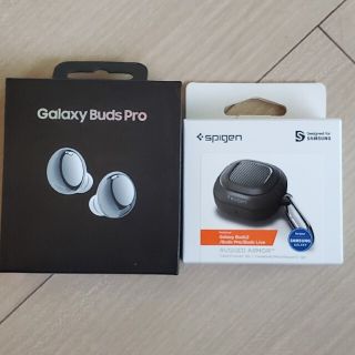 ギャラクシー(Galaxy)のGalaxy Buds Pro/ファントムシルバー Spigenケース付き(ヘッドフォン/イヤフォン)