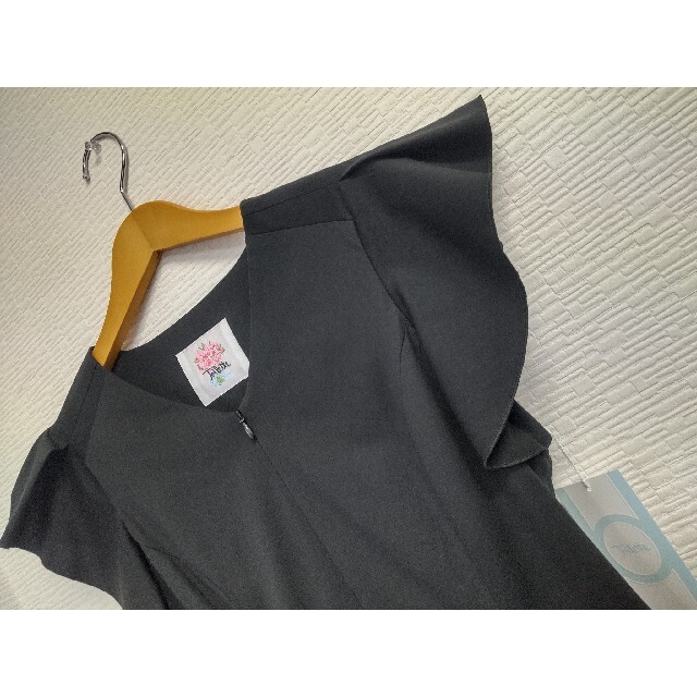 トワレ♡肩タックフリルが綺麗なワンピース✨ | workoffice.com.uy