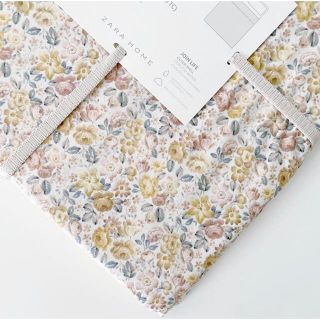 ザラホーム(ZARA HOME)の新品 ZARA HOME ザラホーム ミニ フラワー プリント フラットシーツ(シーツ/カバー)