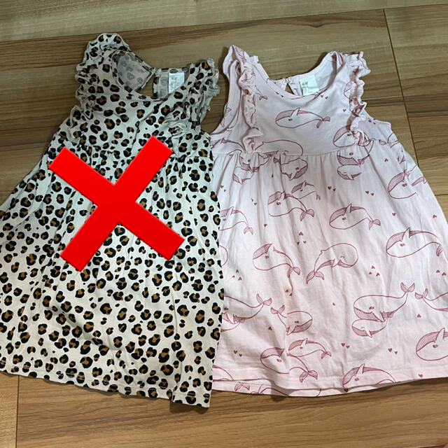 H&M(エイチアンドエム)の☆2点で300円商品☆ 未使用品　H&M ワンピース　クジラ キッズ/ベビー/マタニティのキッズ服女の子用(90cm~)(ワンピース)の商品写真