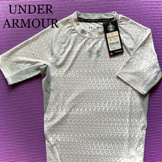 アンダーアーマー(UNDER ARMOUR)のアンダーアーマー　Tシャツ  SM  トレーニングTシャツ 速汗　(Tシャツ/カットソー(半袖/袖なし))