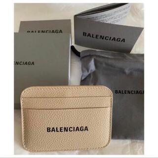 バレンシアガ(Balenciaga)のバレンシアガ BALENCIAGA  カードケース ベージュ　CASH (名刺入れ/定期入れ)