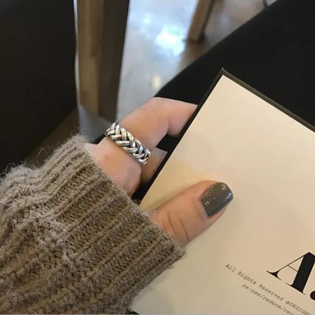 ZARA(ザラ)の大人気✴︎A-2ボリュームねじれリング フリーサイズ シルバーリング レディースのアクセサリー(リング(指輪))の商品写真