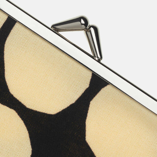【最終価格】マリメッコ  Kivet がま口ポーチ レディースのファッション小物(ポーチ)の商品写真