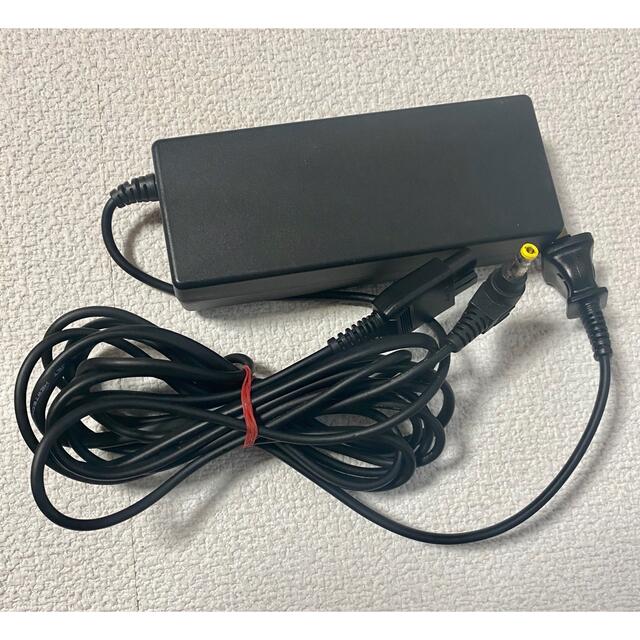 富士通(フジツウ)の☆送料込☆中古純正品富士通FUJITSUのACアダプター19V  4.22A スマホ/家電/カメラのPC/タブレット(PC周辺機器)の商品写真