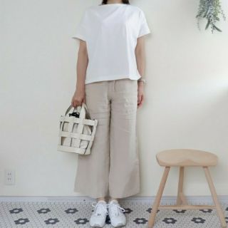 ムジルシリョウヒン(MUJI (無印良品))の■新品■  無印良品フレンチリネンストレートパンツ／生成／Ｍ(カジュアルパンツ)