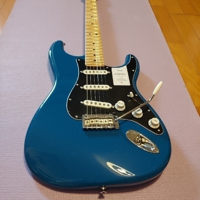 Fender(フェンダー)のFender Hybrid II Stratocaster + Xviveおまけ 楽器のギター(エレキギター)の商品写真