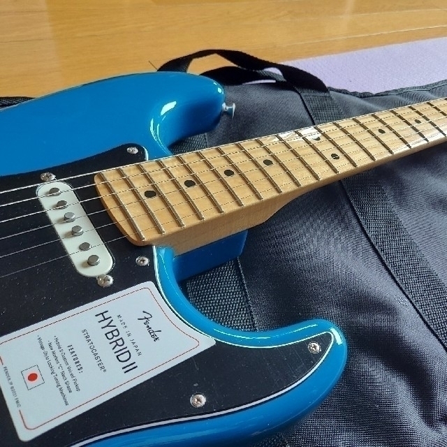 Fender(フェンダー)のFender Hybrid II Stratocaster + Xviveおまけ 楽器のギター(エレキギター)の商品写真