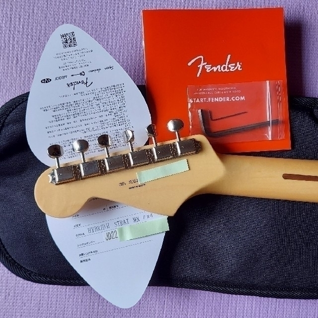 Fender(フェンダー)のFender Hybrid II Stratocaster + Xviveおまけ 楽器のギター(エレキギター)の商品写真