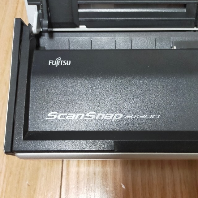 富士通(フジツウ)のScanSnap S1300 USBケーブル パットユニット予備付き スマホ/家電/カメラのPC/タブレット(PC周辺機器)の商品写真