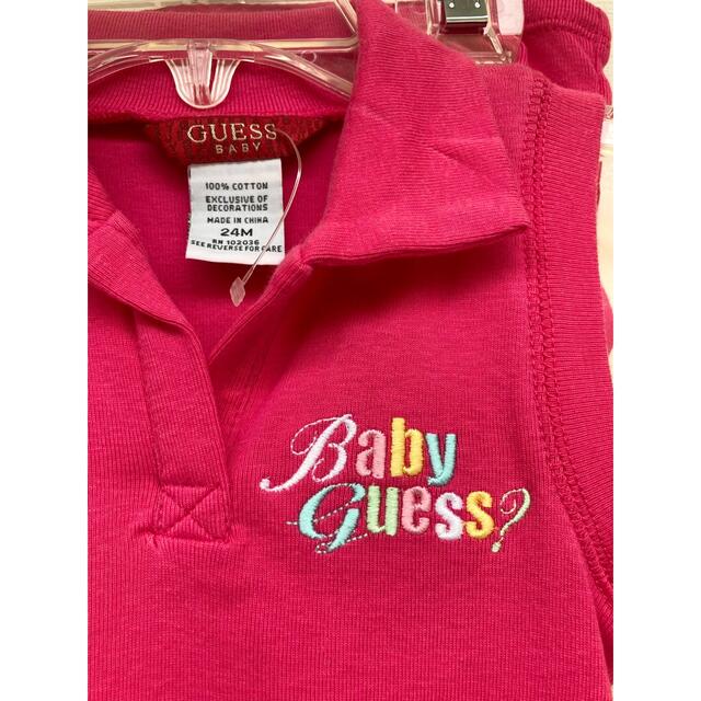 GUESS(ゲス)の新品 import LA直輸入 GUESSのフクシアピンクのパンツ付きワンピース キッズ/ベビー/マタニティのベビー服(~85cm)(ワンピース)の商品写真