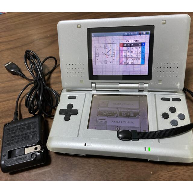 ニンテンドーDS(ニンテンドーDS)のジャンク DS 本体 初期 充電器 エンタメ/ホビーのゲームソフト/ゲーム機本体(携帯用ゲーム機本体)の商品写真