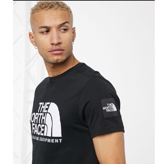 THE NORTH FACE(ザノースフェイス)の【新品】THE NORTH FACE　Tシャツ　海外限定 メンズのトップス(Tシャツ/カットソー(半袖/袖なし))の商品写真