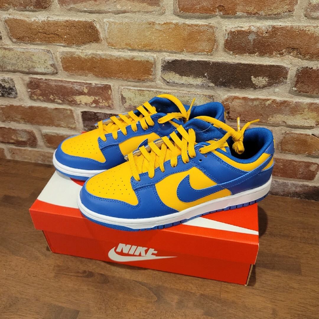 NIKE(ナイキ)のNike★Dunk Low 27cm ダンクローUCLAウォーリアーズ メンズの靴/シューズ(スニーカー)の商品写真