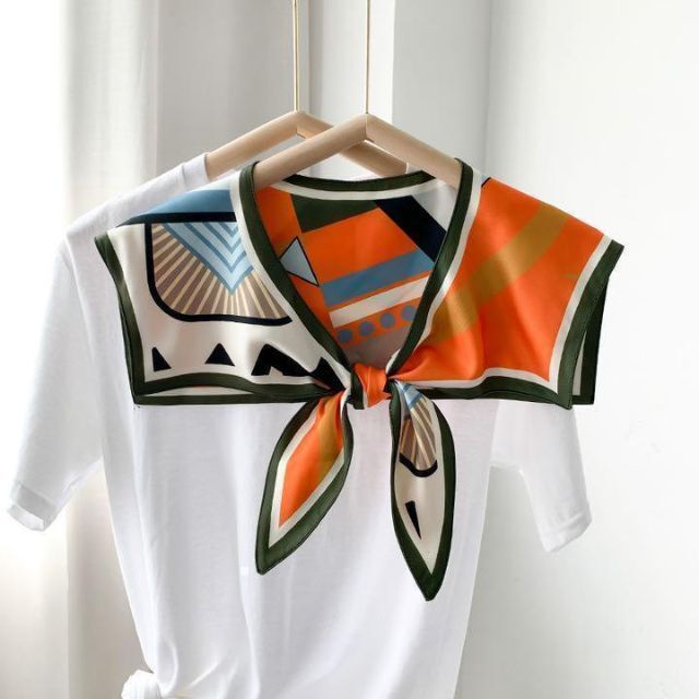 【新品】つけ襟　オレンジ＆ホワイト　セーラー　ストール　スカーフ　ヘアアクセ レディースのファッション小物(ストール/パシュミナ)の商品写真