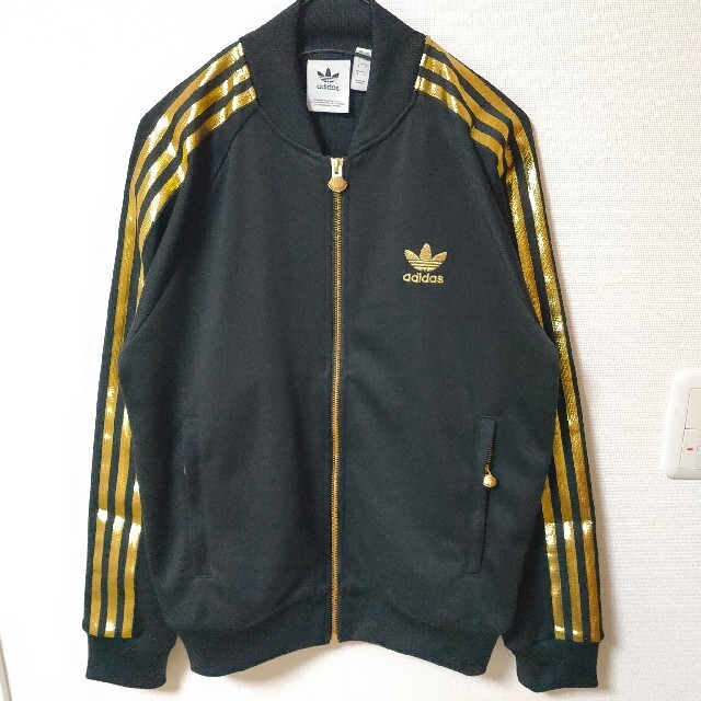 adidas - アディダス 黒×金 スーパースター ジャージ adidas トラック ...