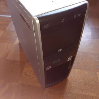 ヒューレットパッカード(HP)のhp xw4600 ワークステーション 故障品！欠品多数！部品取り？完全ジャンク(デスクトップ型PC)