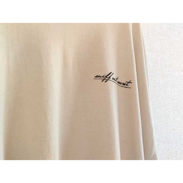 Ungrid(アングリッド)の【Ungrid】バックフォトプリントロングスリーブTee レディースのトップス(Tシャツ(長袖/七分))の商品写真