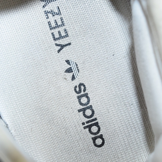 adidas(アディダス)のadidas アディダス YEEZY BOOST 350 V2 ZEBRA イージーブーストV2 ゼブラ ローカットスニーカー CP9654 ホワイト×ブラック メンズの靴/シューズ(スニーカー)の商品写真