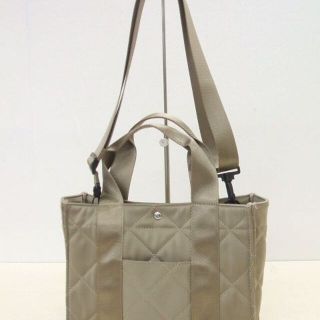 SLOBE IENA(ショルダーバッグ ・ ベージュ系)のフリマアイテム一覧 SLOBE IENA(ショルダーバッグ ・ ベージュ系)のフリマアイテム一覧