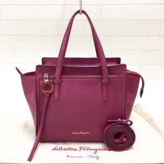 サルヴァトーレフェラガモ(Salvatore Ferragamo)の☆ぷっち様　ご購入お決まりです☆(トートバッグ)