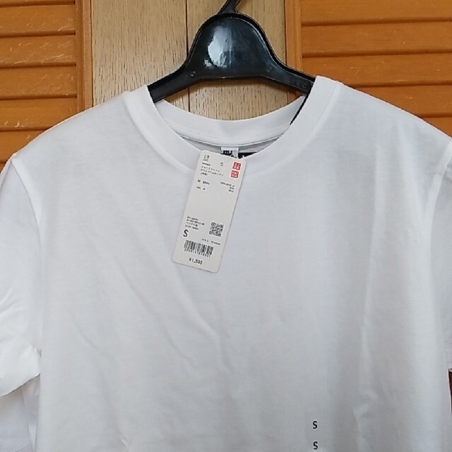 UNIQLO(ユニクロ)のユニクロのスムースコットンラウンドヘムロングT レディースのトップス(Tシャツ(半袖/袖なし))の商品写真