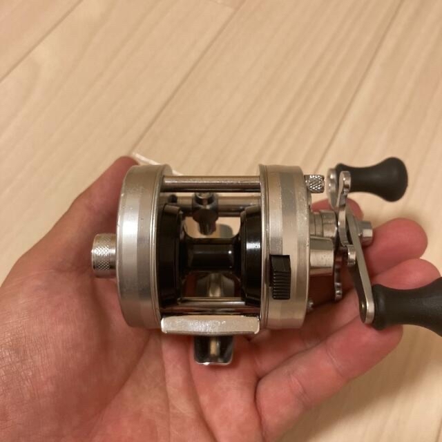 再再再..販 カルカッタ50XT 渓流 トラウト オールドリール オールド