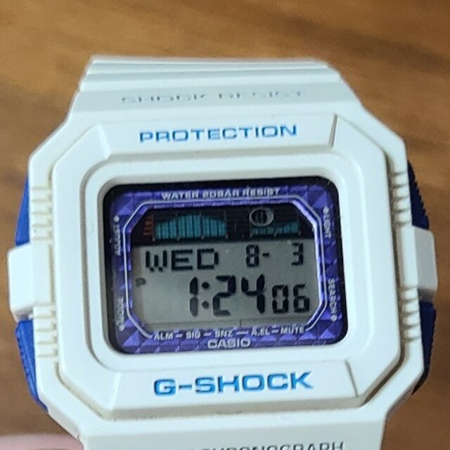 G-SHOCK(ジーショック)のカルー隊長さま専用❗　g-shock protection 白 メンズの時計(腕時計(デジタル))の商品写真