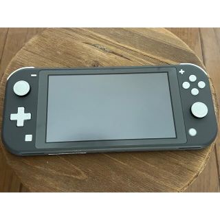 ニンテンドースイッチ(Nintendo Switch)の任天堂Switch ライト(家庭用ゲーム機本体)