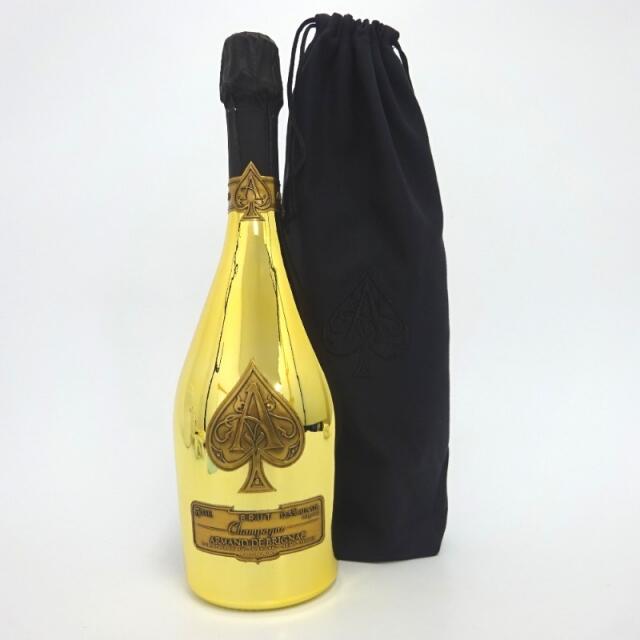 未開封☆ARMAND DE BRIGNAC【アルマンドブリニャック】 ブリュット ゴールド 750ml 巾着付 箱なし【中古】 大人気新品 