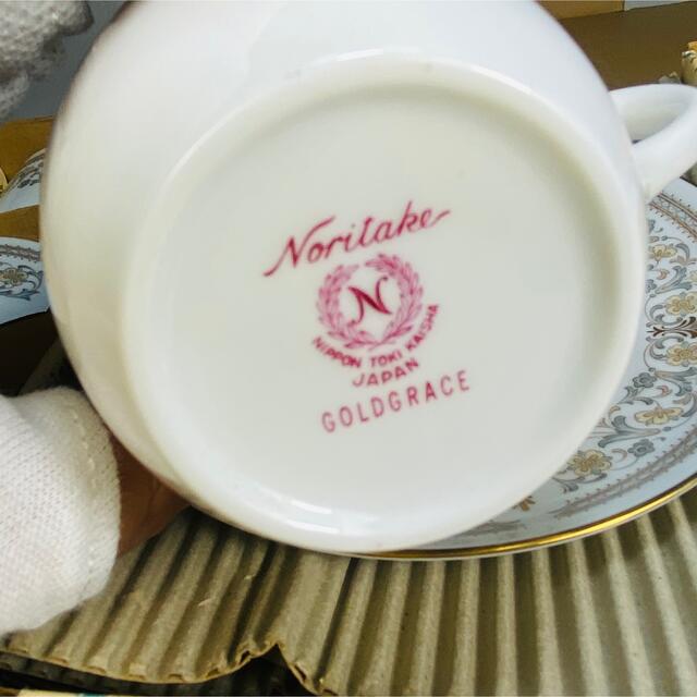 Noritake(ノリタケ)のP-994ノリタケ ゴールドグレースモーニングカップ&ソーサー6客箱入りセット インテリア/住まい/日用品のキッチン/食器(食器)の商品写真