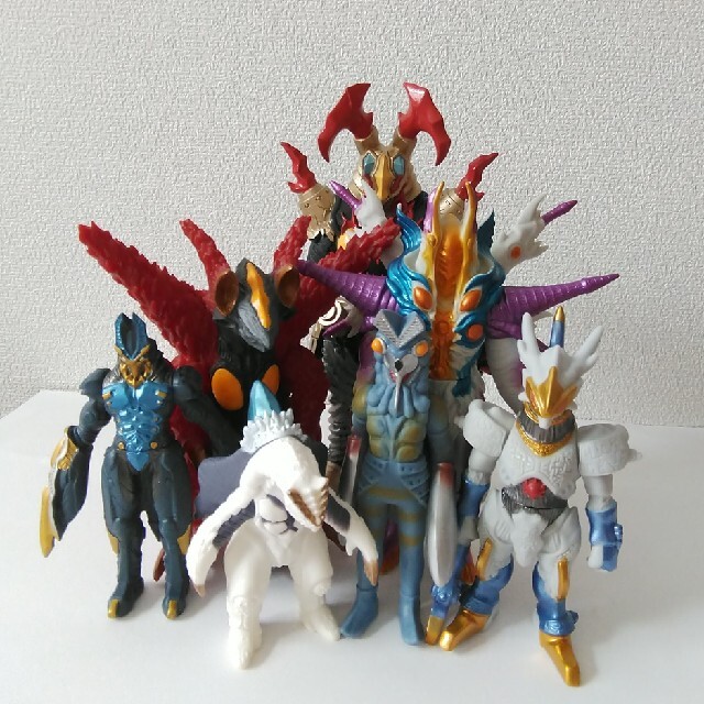 BANDAI(バンダイ)の↓値下↓ウルトラマンの怪獣ソフビ  まとめ売り エンタメ/ホビーのフィギュア(特撮)の商品写真